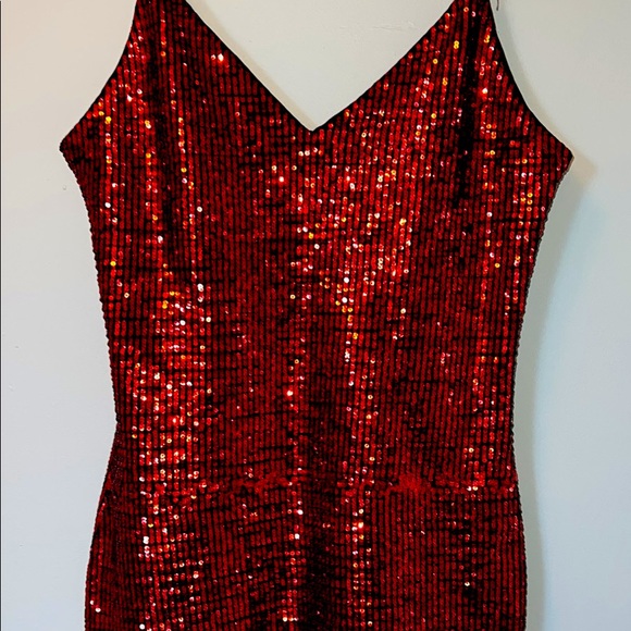 Red sequence mini dress, makes curves look amazing! Never worn brand new - Picture 2 of 2